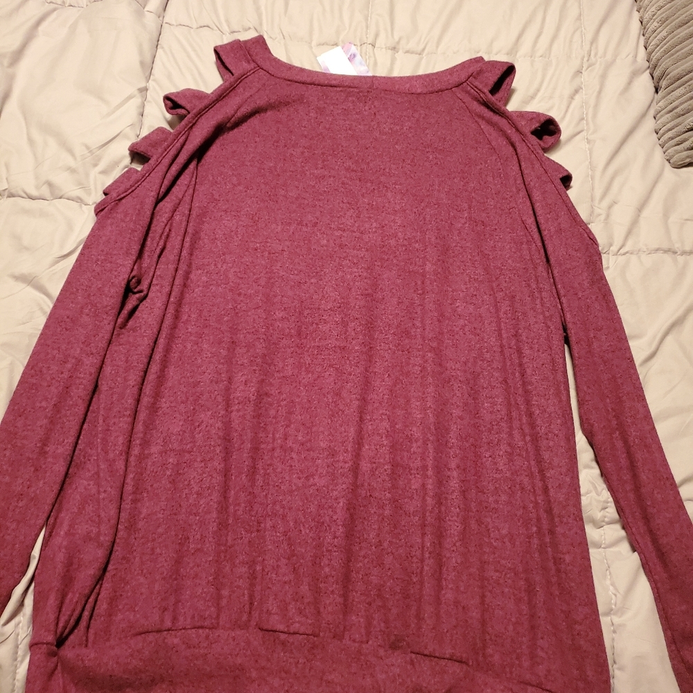 Plum soft almost fleece shirt, with cold shoulder.